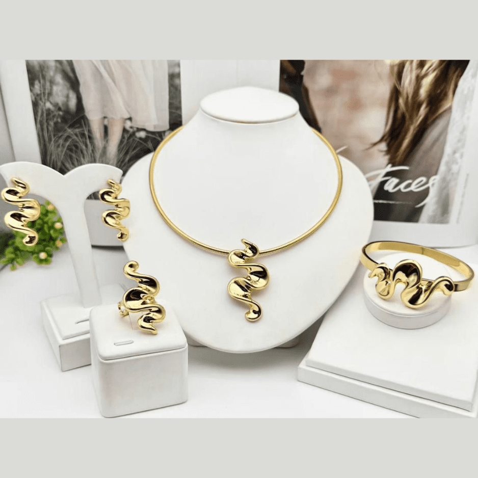 26 Gold Abstract Ribbon Jewelry Set - Image 1